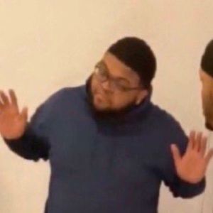 Meet your Posher, Troy